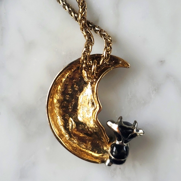 Betsey Johnson Cow Jumped over the moon Necklace - Picture 6 of 7